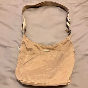 Baggallini travel purse